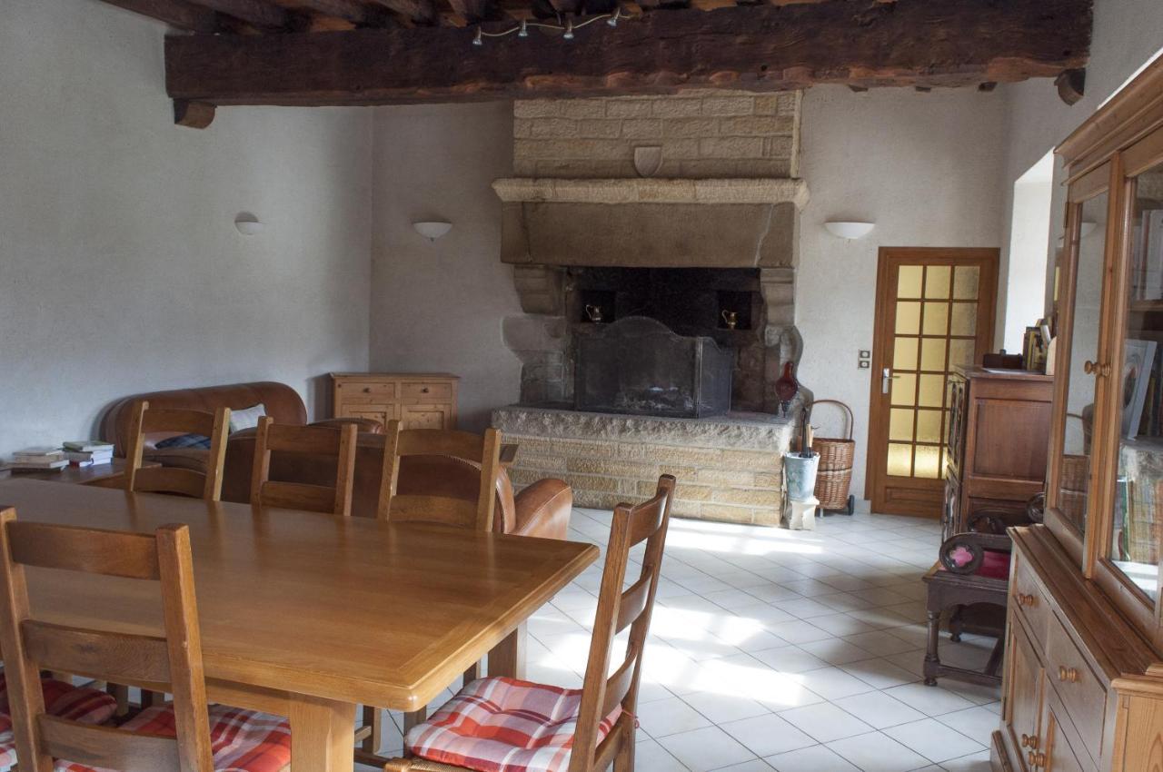 Ty Daou Gwez Bed & Breakfast Irodouer Bagian luar foto
