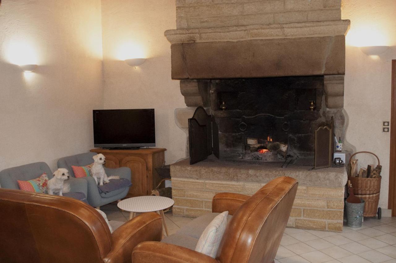 Ty Daou Gwez Bed & Breakfast Irodouer Bagian luar foto