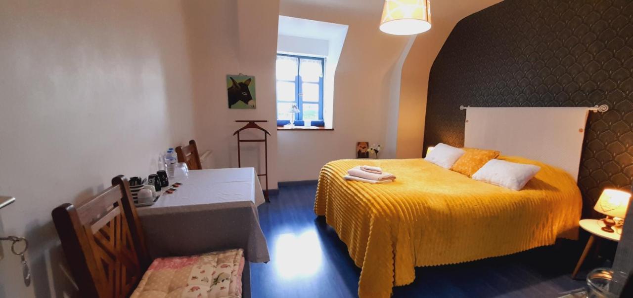 Ty Daou Gwez Bed & Breakfast Irodouer Bagian luar foto