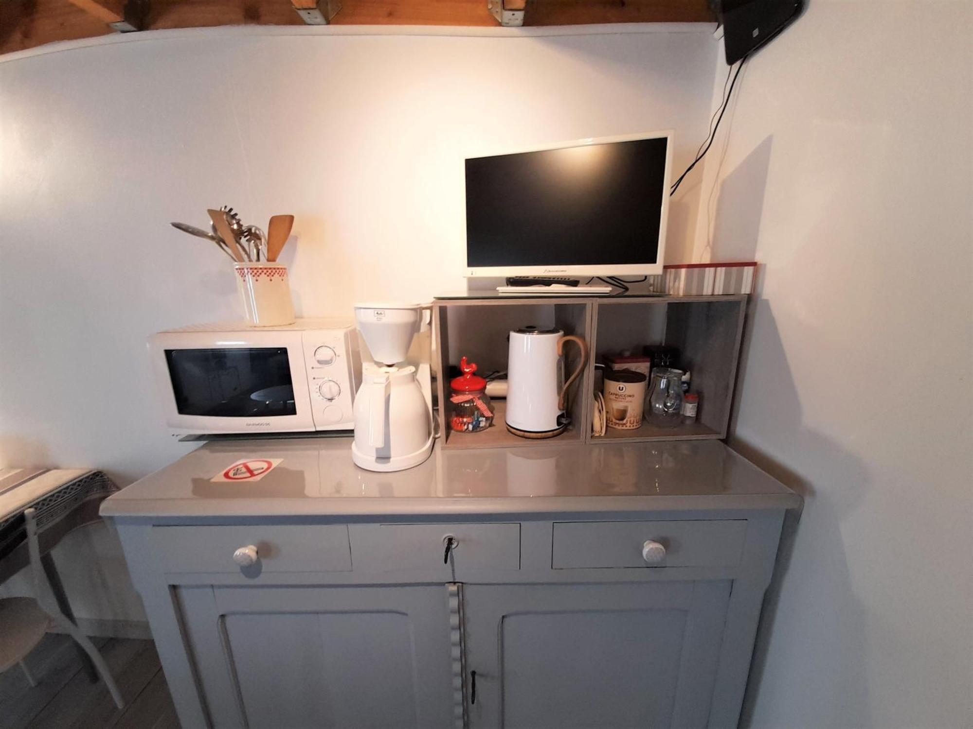 Ty Daou Gwez Bed & Breakfast Irodouer Bagian luar foto